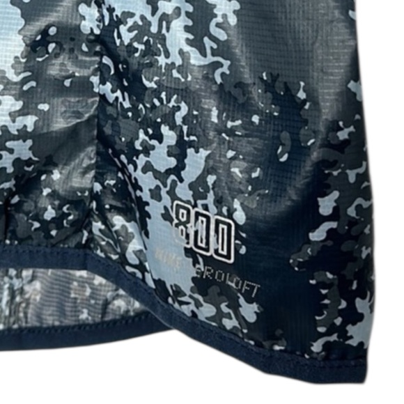 NIKE Running Vest Aeroloft 800 Puffer Down Camo Zip Pocket Women’s Size Medium - Picture 7 of 10